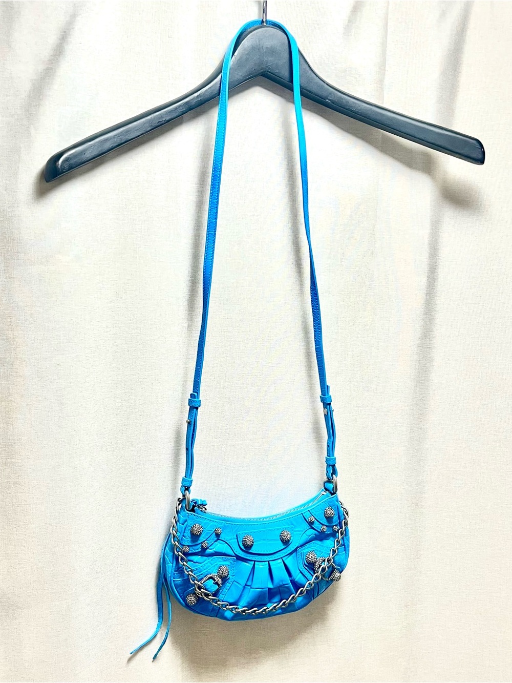 $2350 Balenciaga Mini Le Cagole Crossbody Bag with Chain, 695814